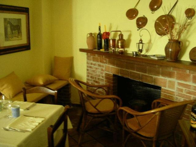 Tavernola - Locanda Di Campagna Battipaglia Bagian luar foto