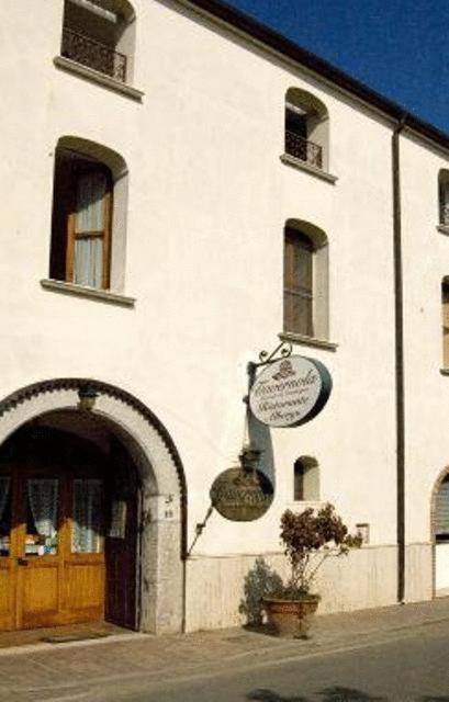 Tavernola - Locanda Di Campagna Battipaglia Bagian luar foto