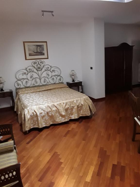 Tavernola - Locanda Di Campagna Battipaglia Bagian luar foto